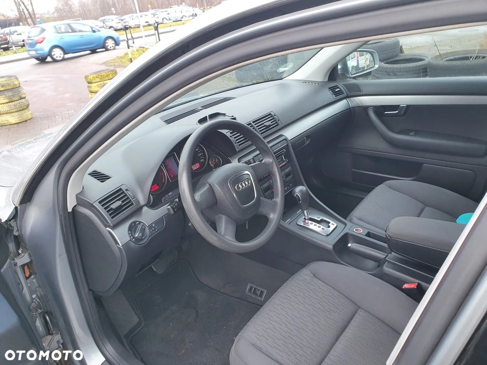 Audi A4 Avant 1.8T Multitronic - 26