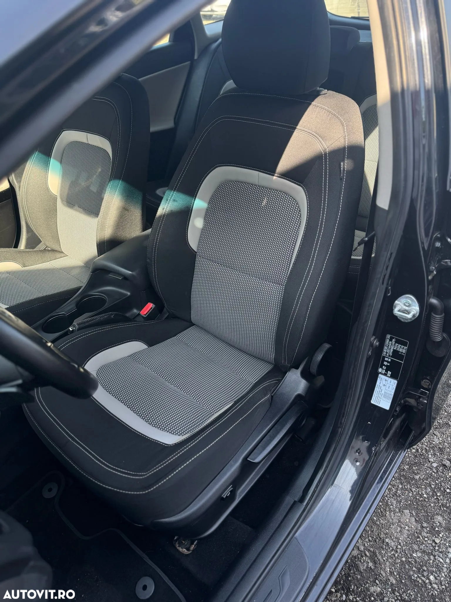 Kia Ceed - 39