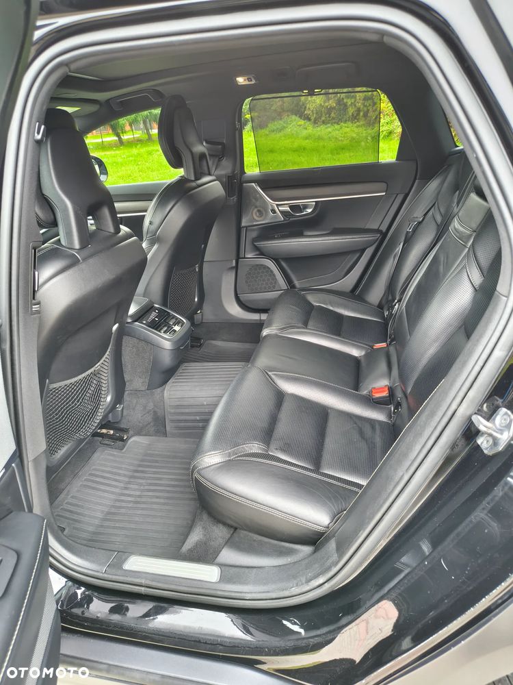 Volvo V90 Cross Country D5 AWD - 17