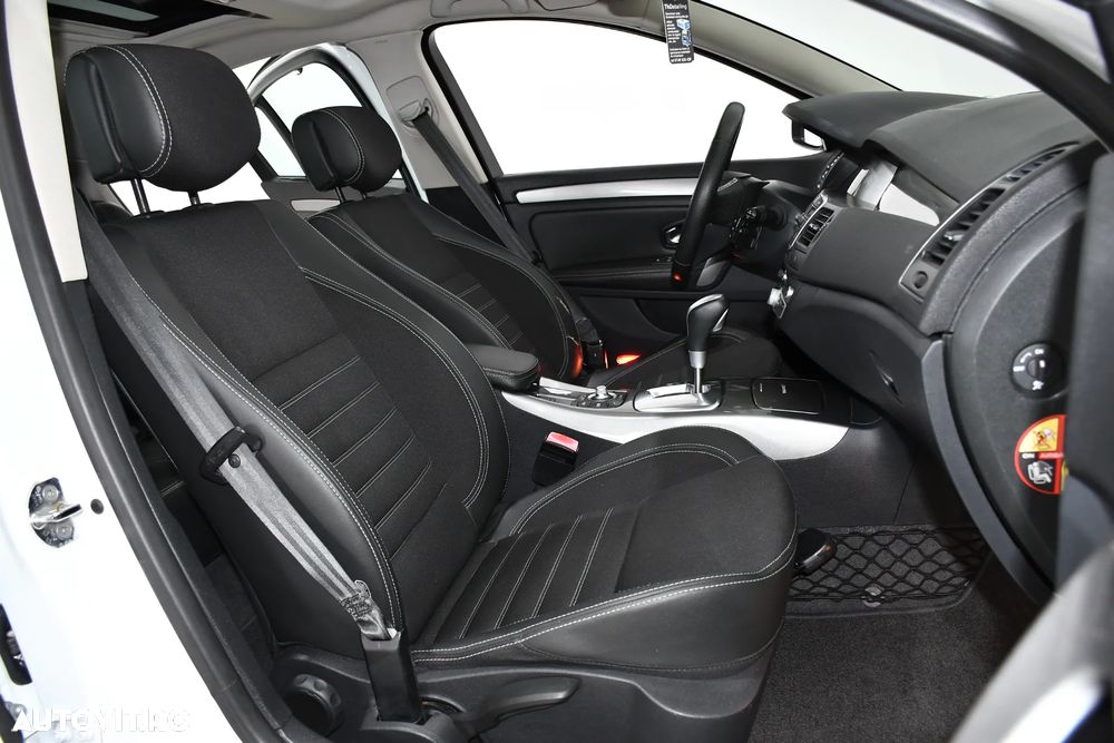 Renault Laguna ENERGY dCi 175 FAP Start & Stop GT - 12