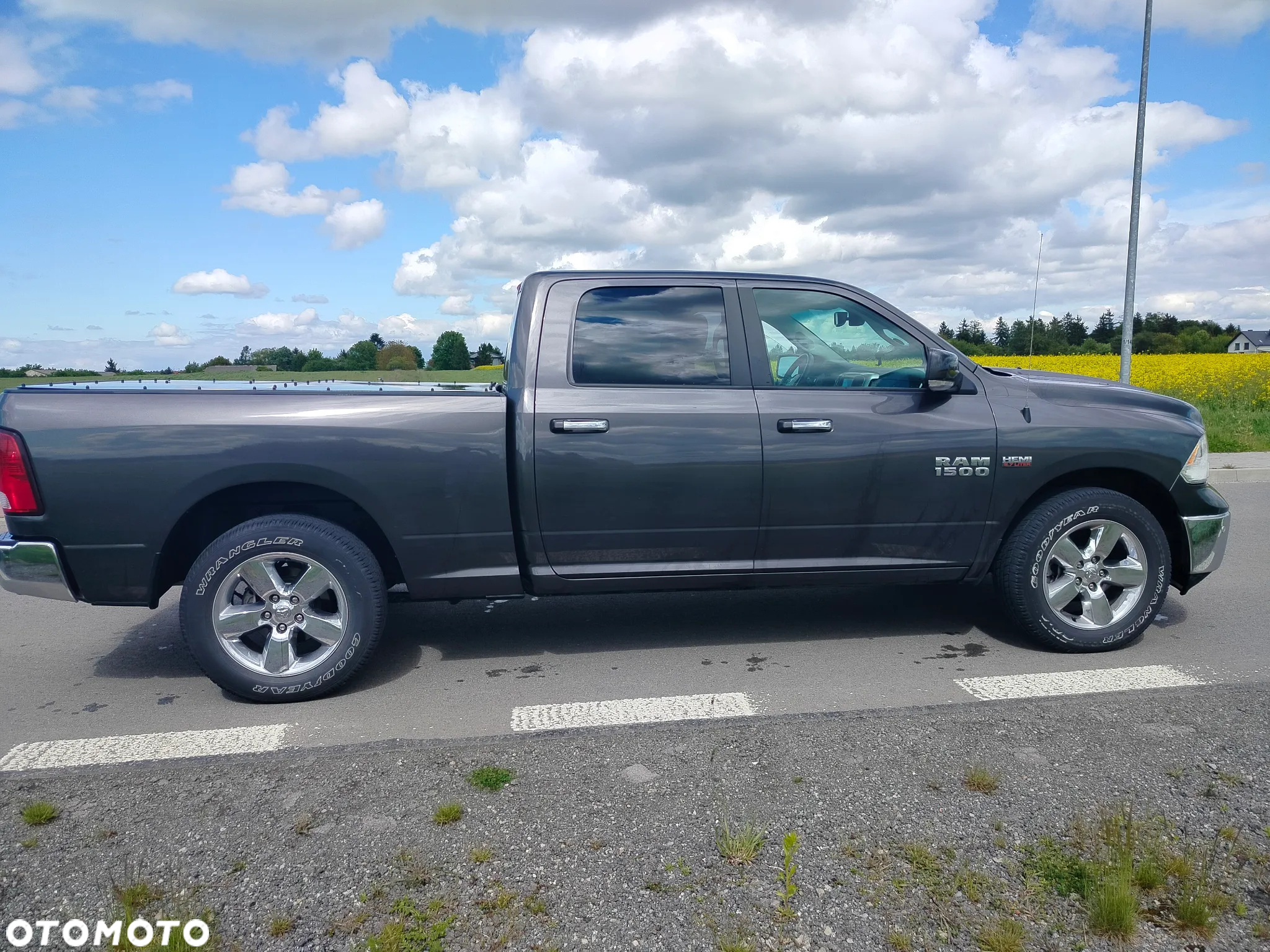 Dodge RAM 1500 5.7 4x4 - 7