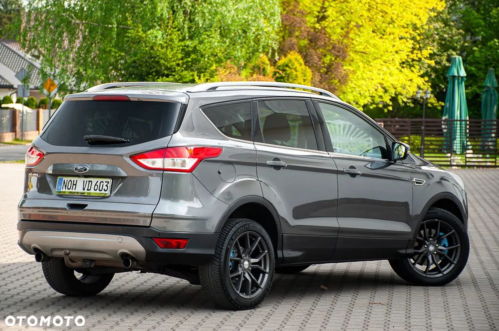 Ford Kuga 2.0 TDCi 2x4 Titanium - 17