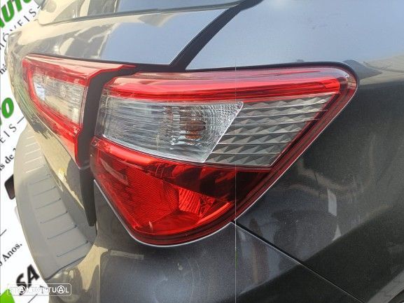 Farolim Ilharga Dto Toyota Yaris (_P13_) - 2