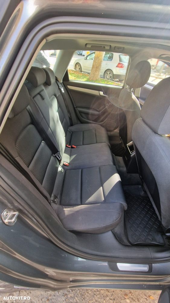 Audi A4 Avant 2.0 TDI DPF clean diesel multitronic Ambiente - 16