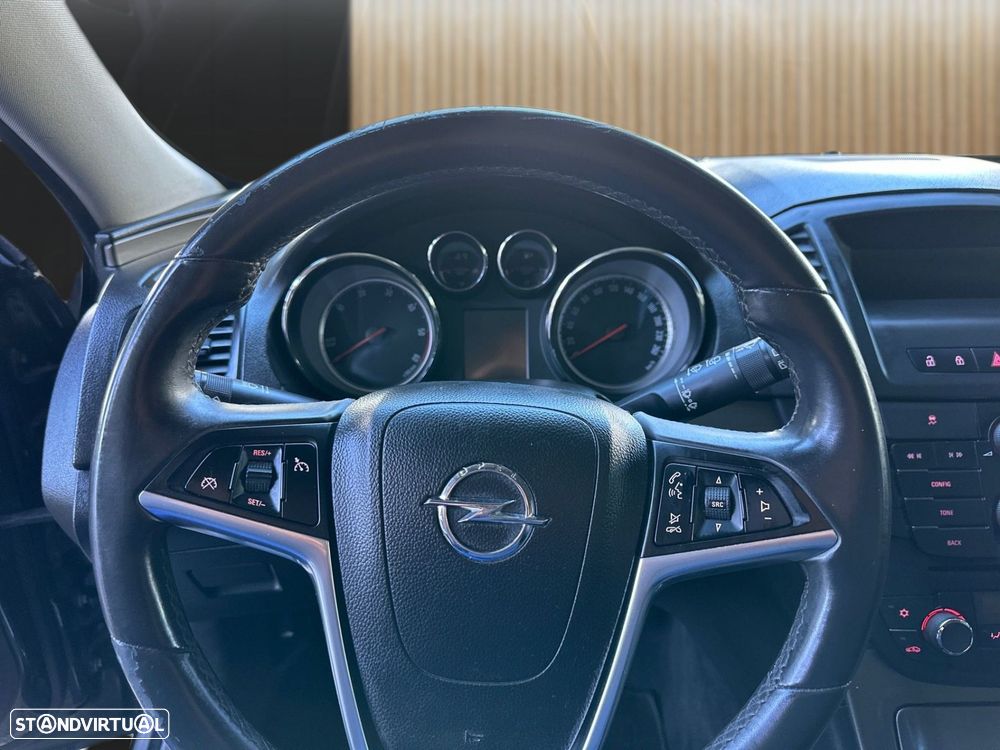 Opel Insignia Sports Tourer - 12