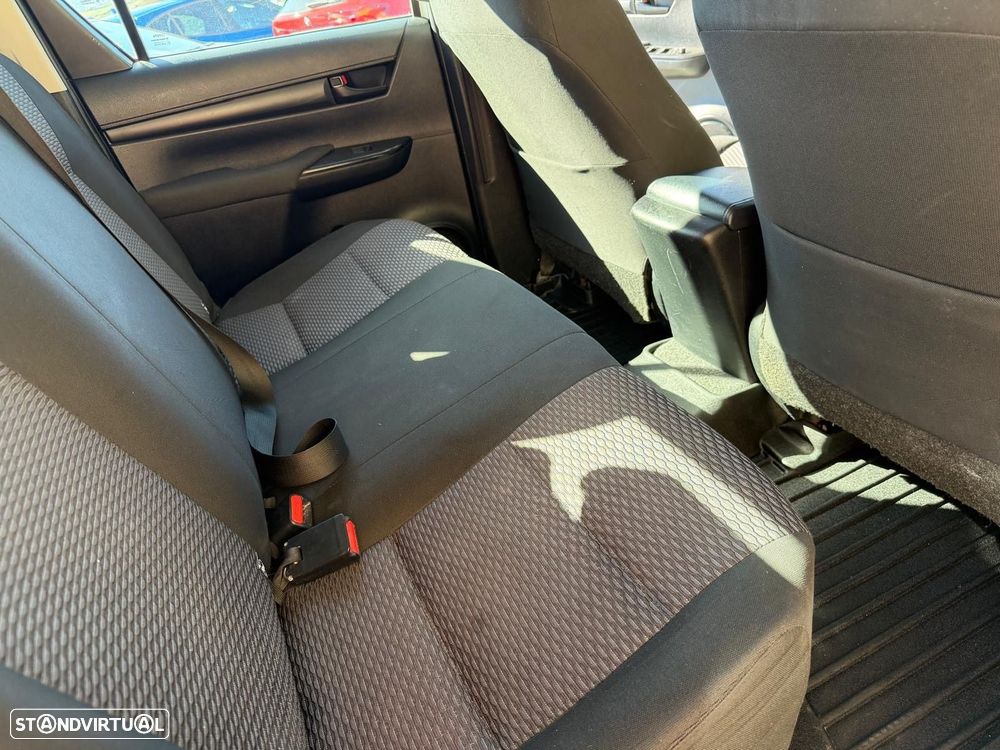 Toyota Hilux 2020 photo 3