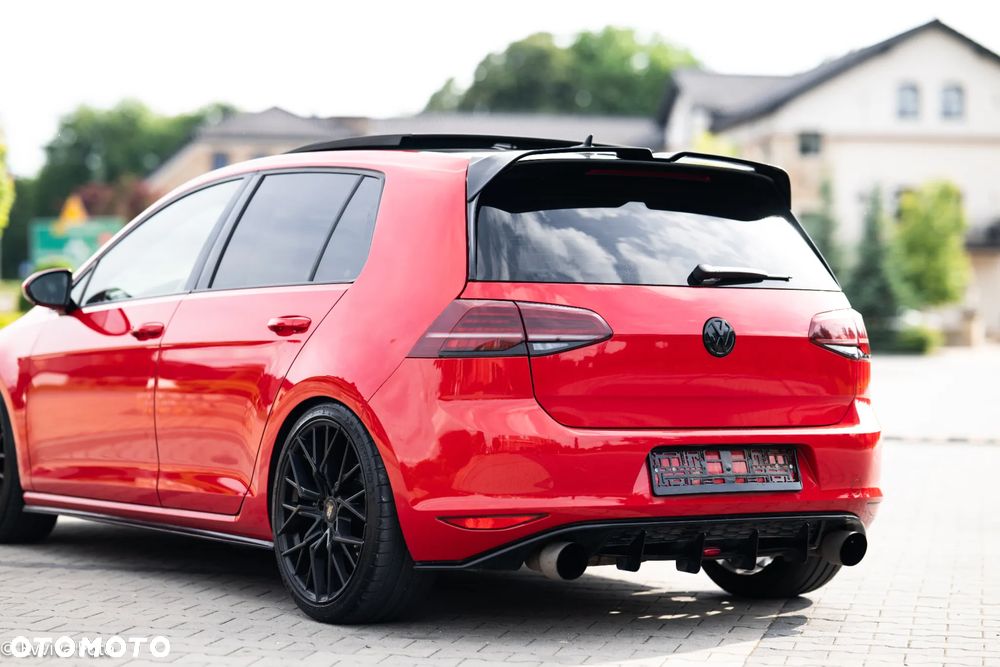 Volkswagen Golf - 5