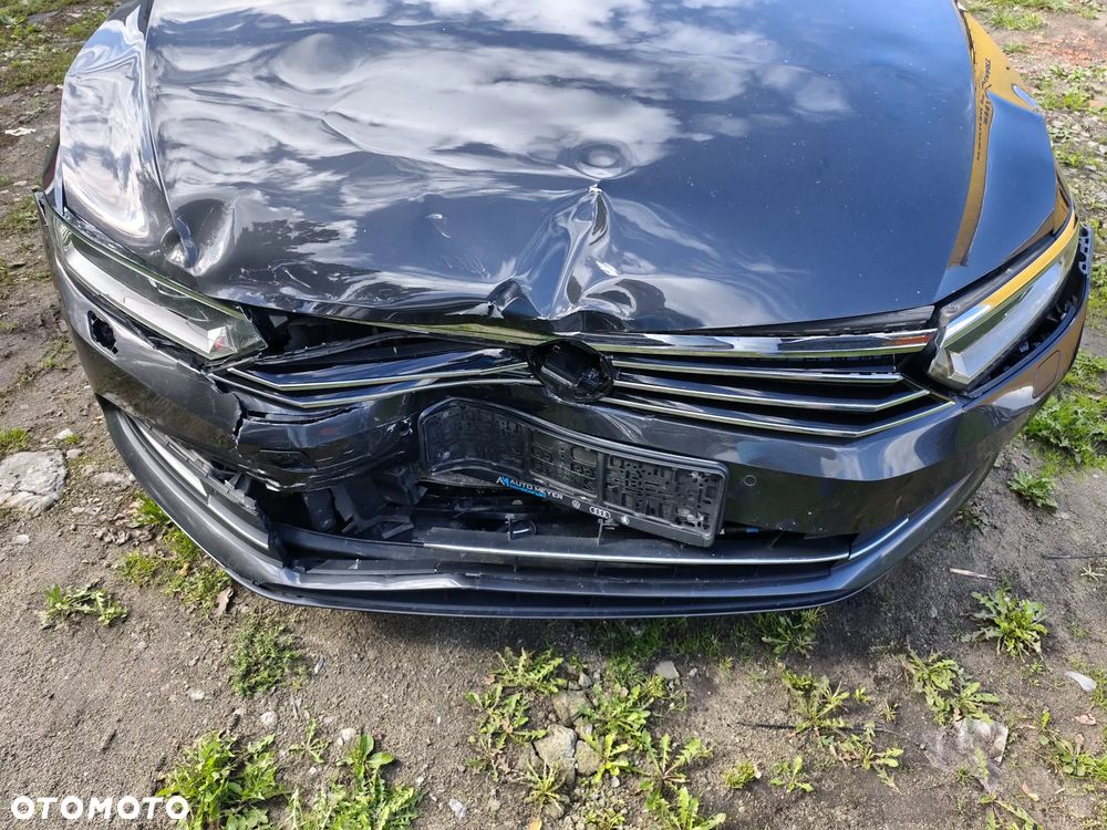 Volkswagen Passat 2.0 TDI SCR DSG Comfortline - 9