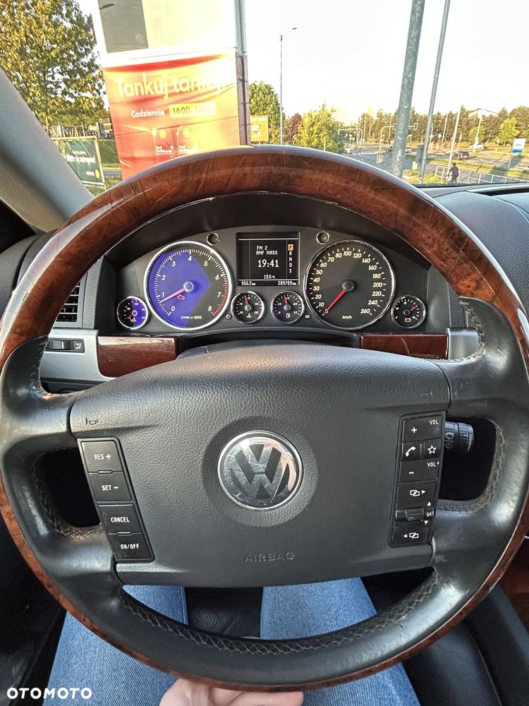 Volkswagen Touareg 3.2 V6 Tiptr - 19