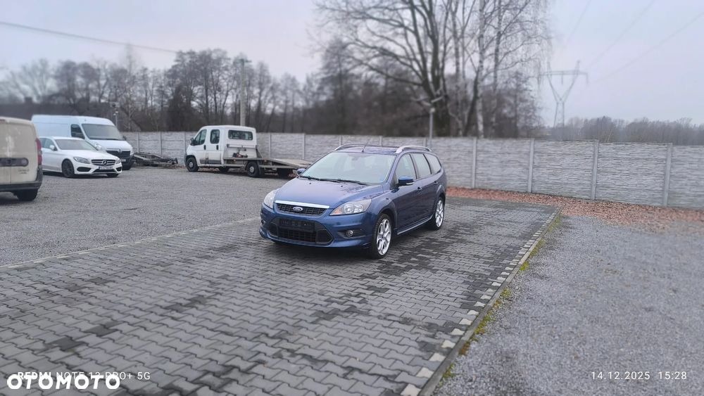 Ford Focus 1.8 Titanium - 17