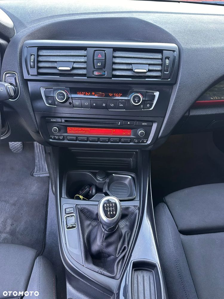 BMW Seria 1 116d Sport Line - 15