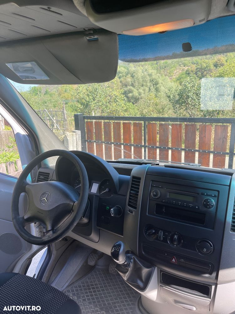 Mercedes-Benz Sprinter - 9