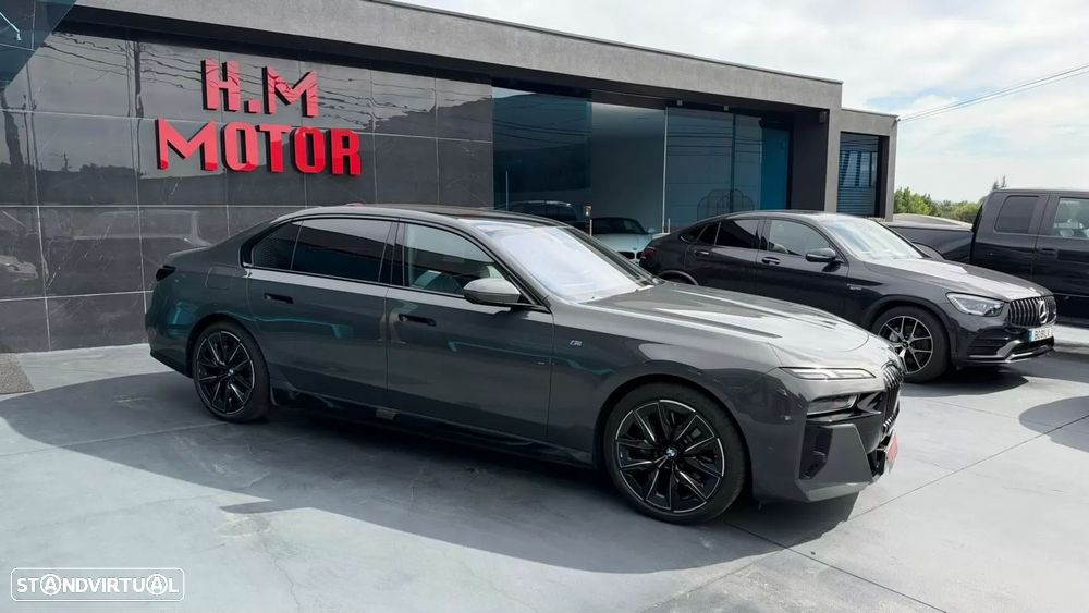 BMW i7 xDrive60 Pack Desportivo M Pro - 4