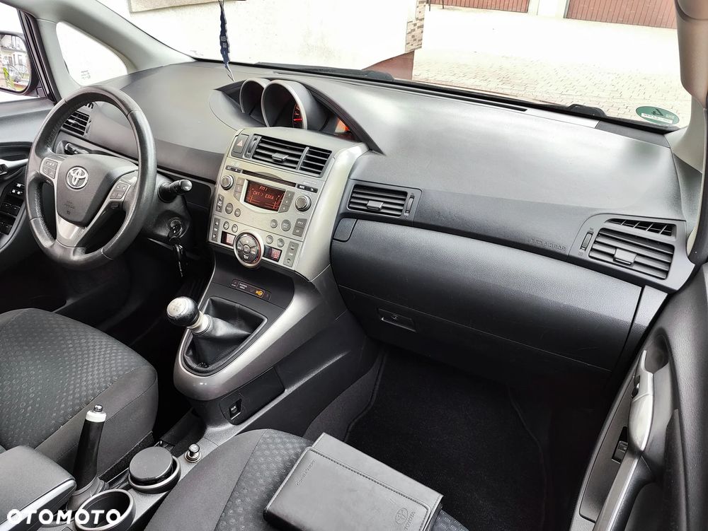 Toyota Verso 1.8 7-Sitzer Life - 19