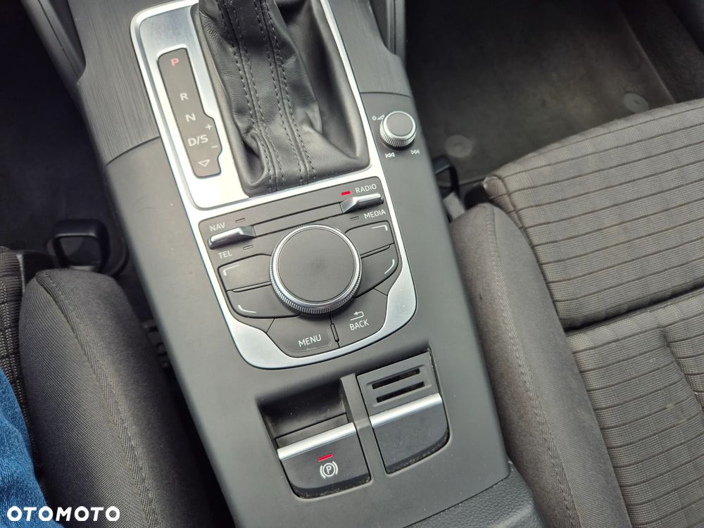 Audi A3 Sportback 2.0 TDI S tronic Attraction - 20