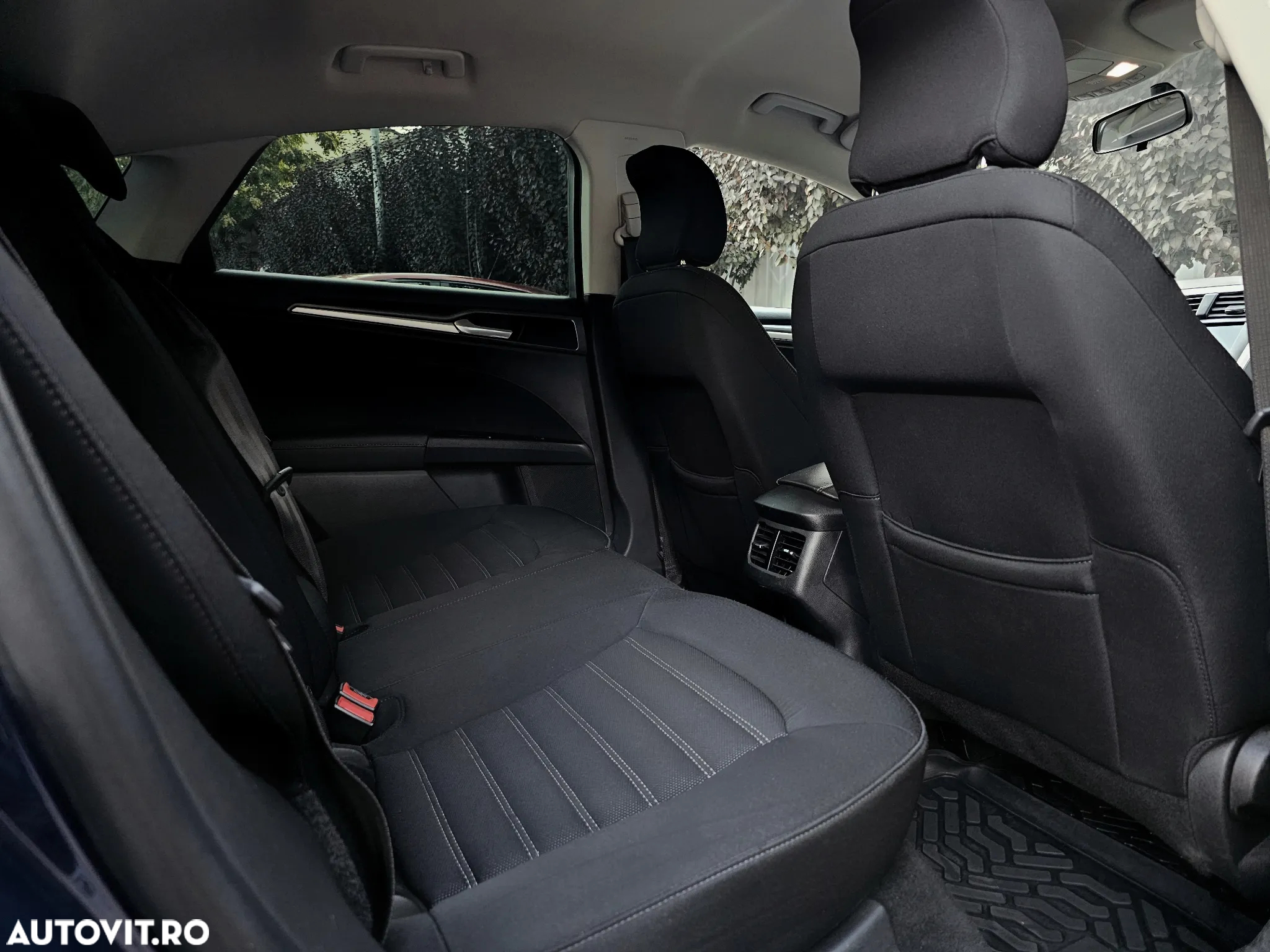 Ford Mondeo - 9