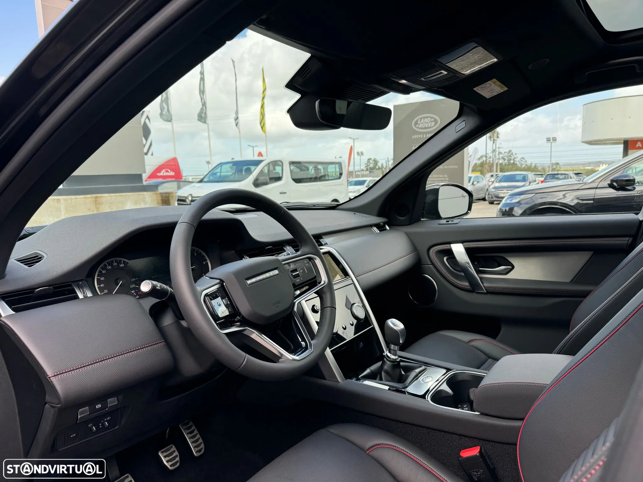 Land Rover Discovery Sport 2.0 D165 R-Dynamic S - 9