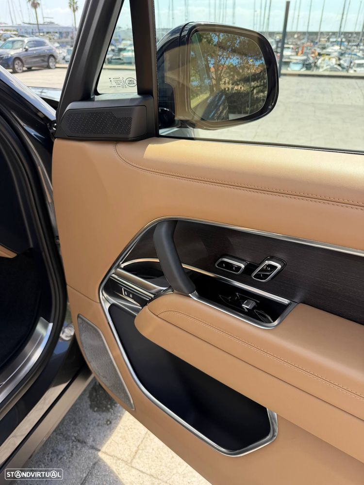Land Rover Range Rover P550e Autobiography - 28