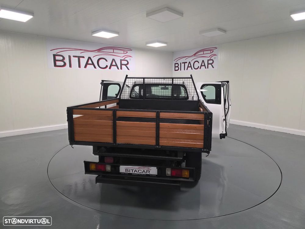Toyota HILUX  2.4 D-4D 2WD CD - 30