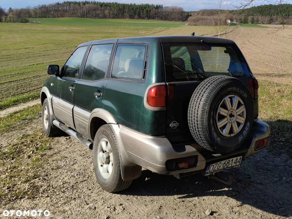 Nissan Terrano 2.7 TDi Comfort - 5