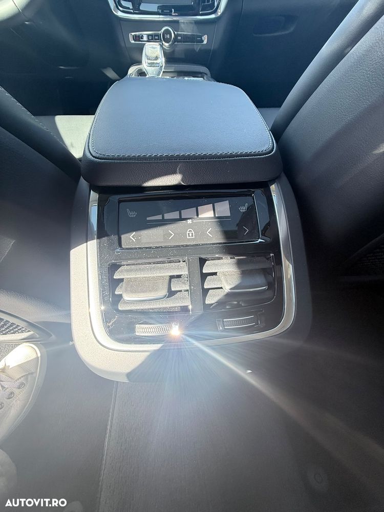 Volvo S90 - 35