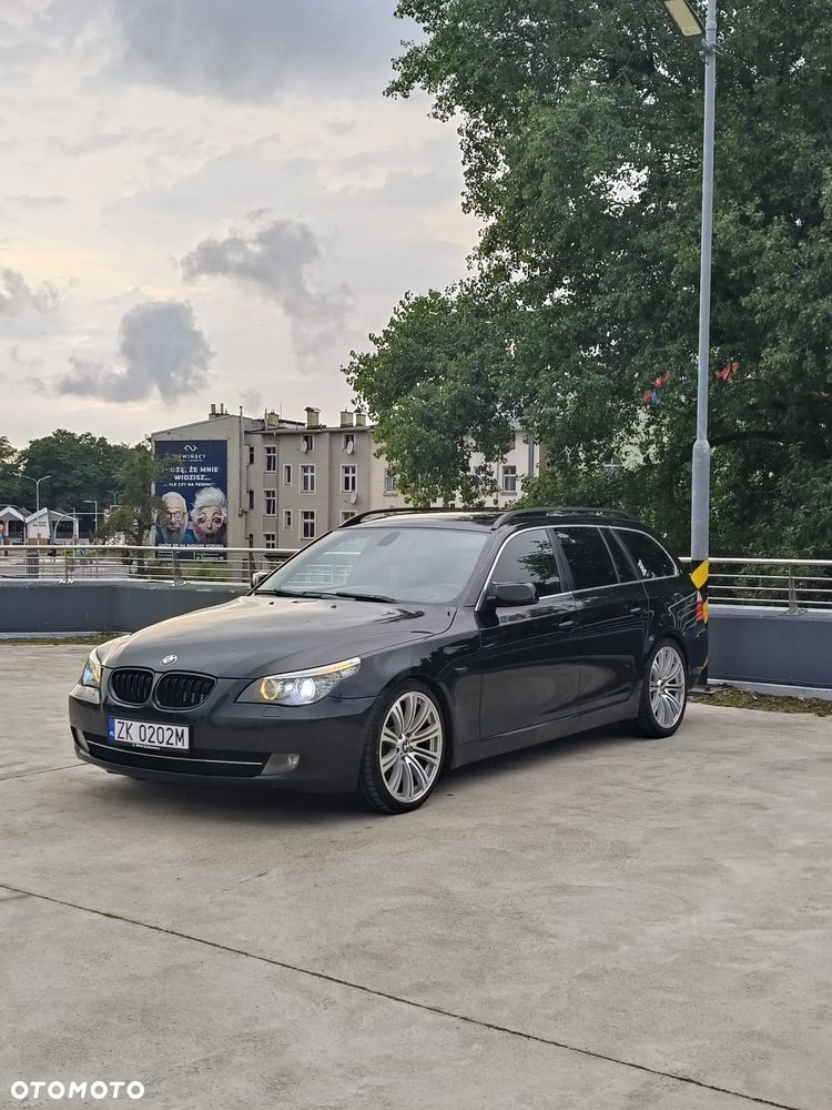BMW Seria 5 525d - 10