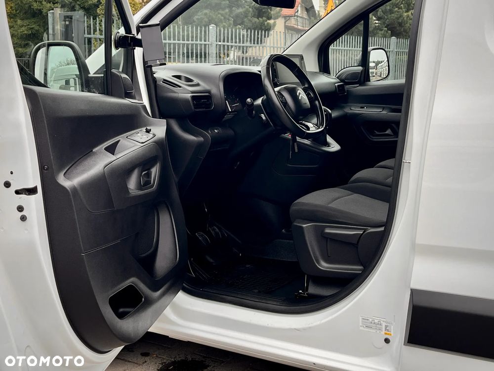 Citroën BERLINGO LONG / 3 OSOBY / BOGATE WYPOSAŻENIE / SALON POLSKA / BEZWYPADKOWY / DOSTĘPNE 15 SZTUK - 10