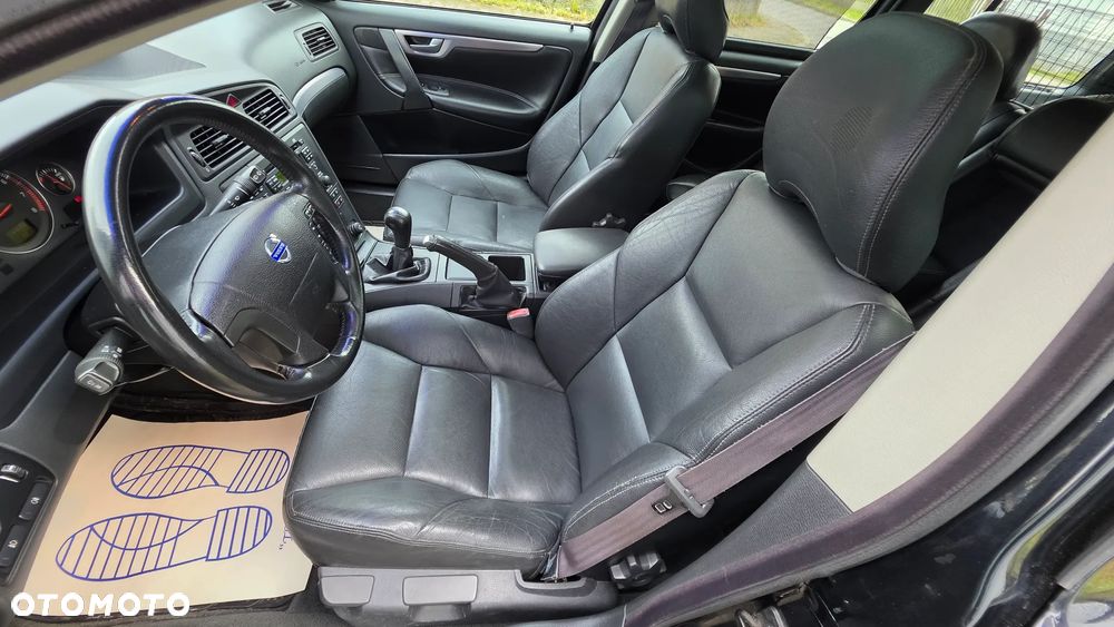 Volvo V70 2.5T Black Edition - 14