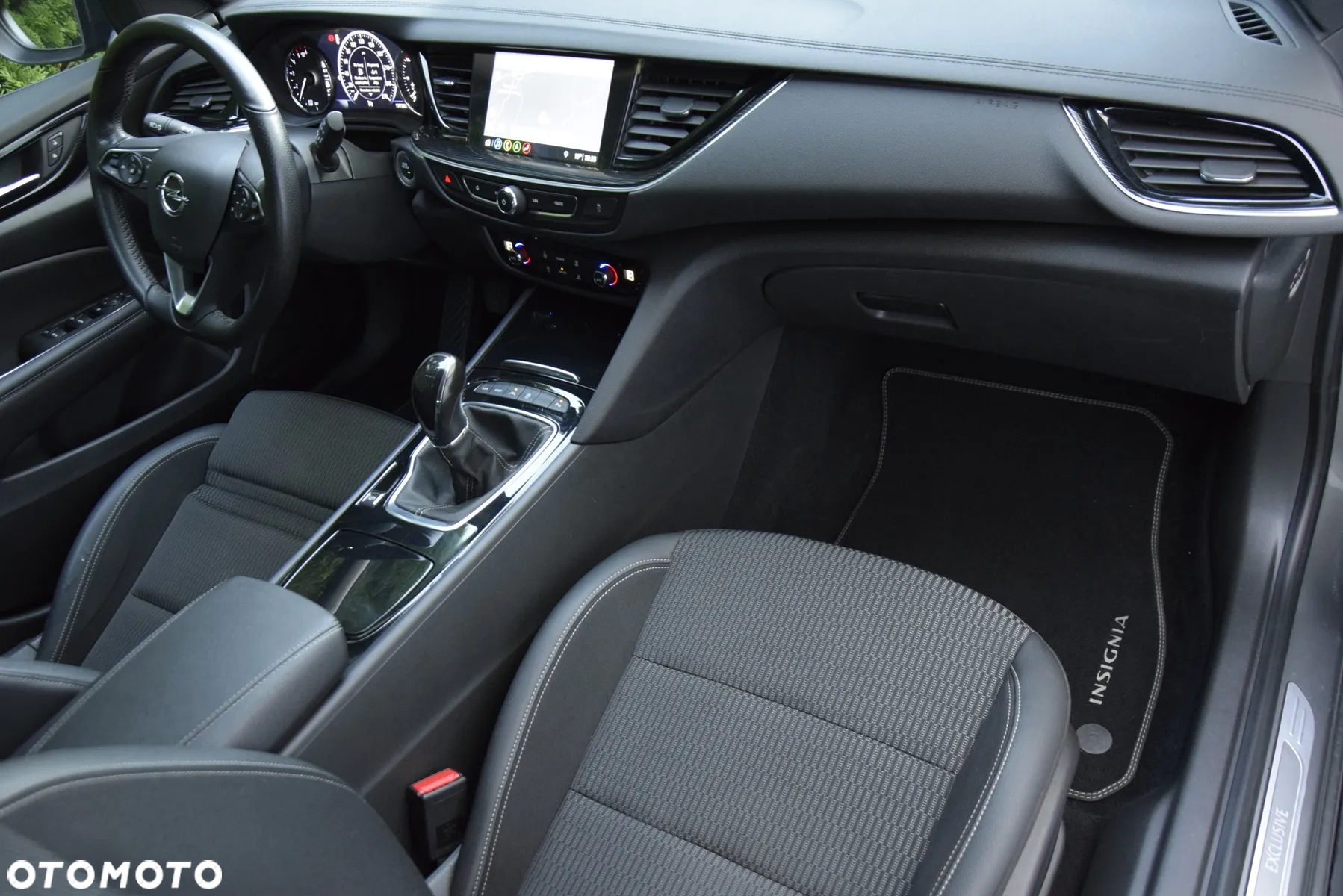 Opel Insignia Sports Tourer 2.0 Diesel Exclusive - 24