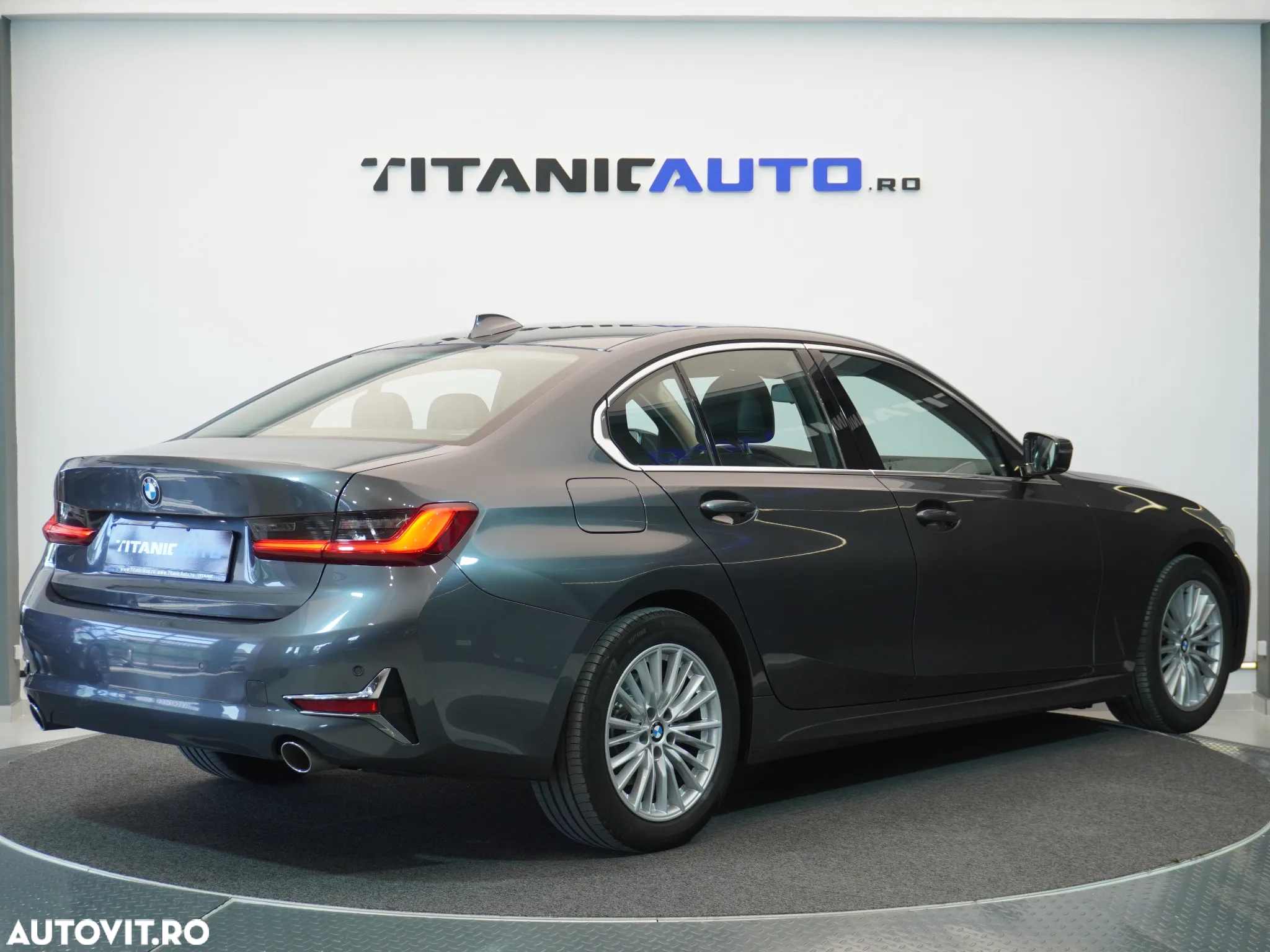 BMW Seria 3 318d Aut. Luxury Line - 4
