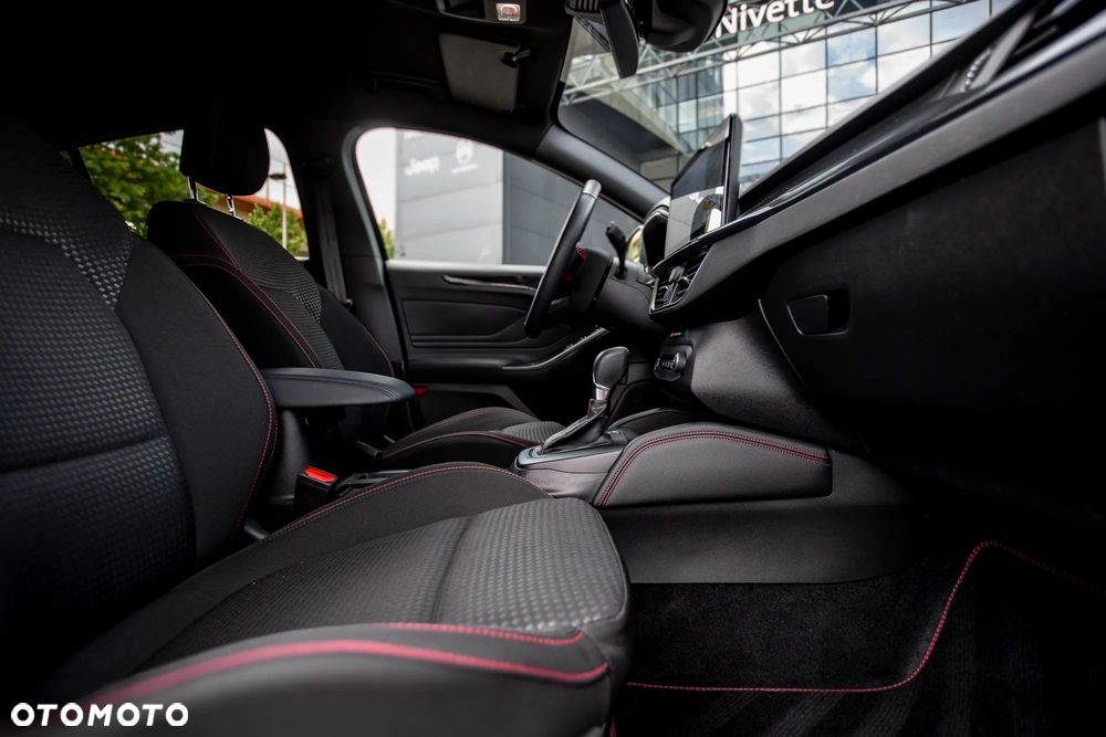 Ford Focus 1.0 EcoBoost mHEV ST-Line X - 10