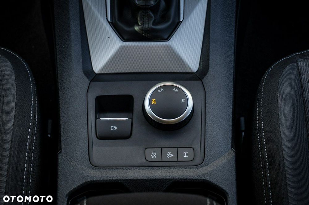 Volkswagen Amarok - 28