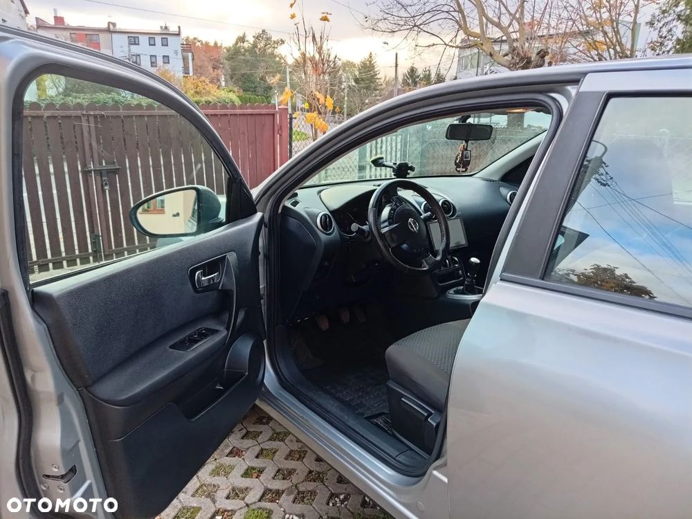 Nissan Qashqai 2011 photo 4
