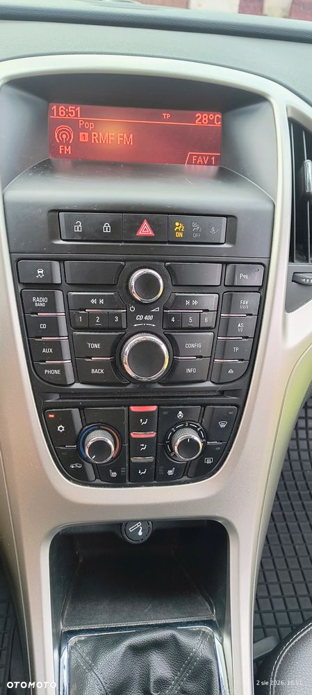 Opel Astra 1.4 Turbo 150 Jahre - 9