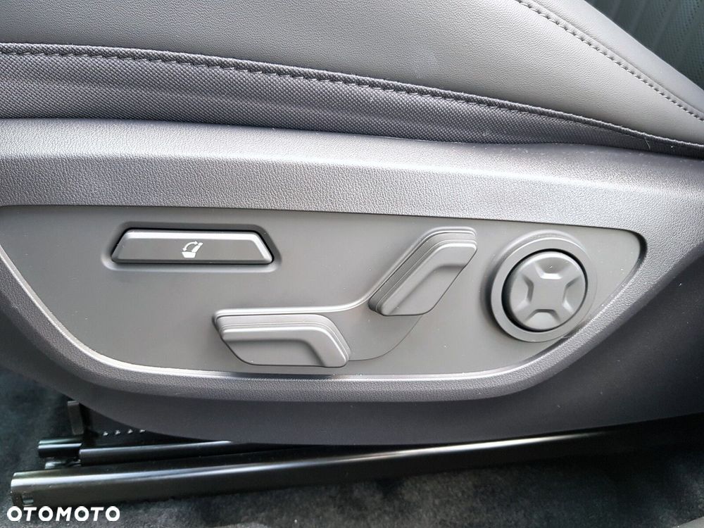 Kia Seltos 1.6 T-GDI X-Line DCT - 23