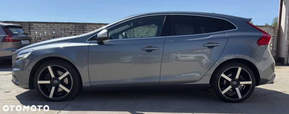 Volvo V40 T3 Geartronic RDesign - 4
