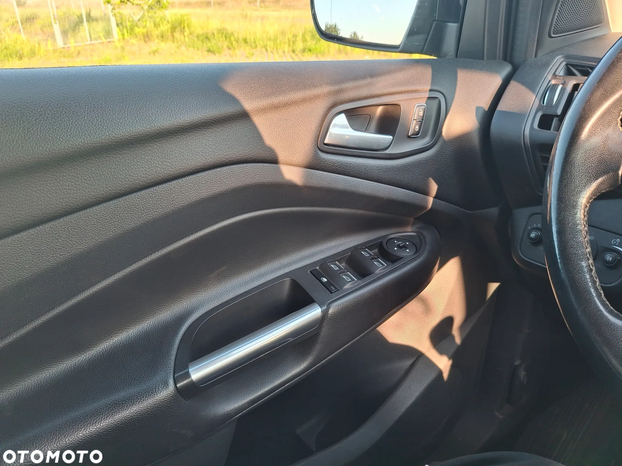 Ford Kuga 1.5 EcoBoost 2x4 SYNC - 11