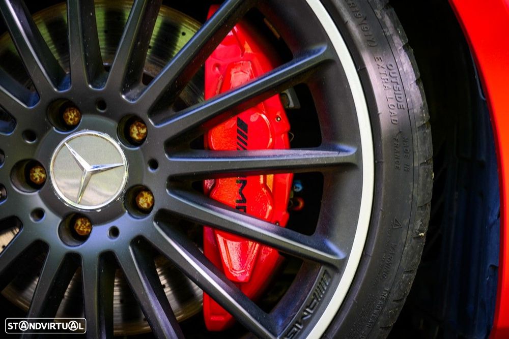 Mercedes-Benz A 45 AMG 4-Matic - 21