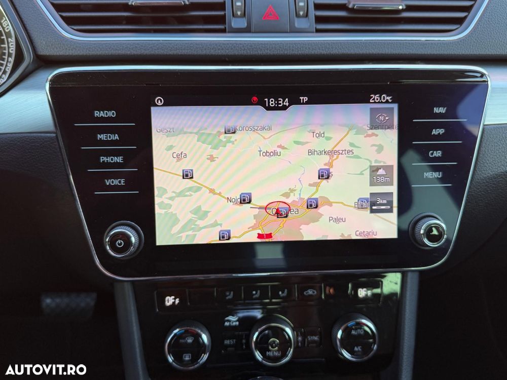 Skoda Superb 2.0 TDI DSG Active - 19