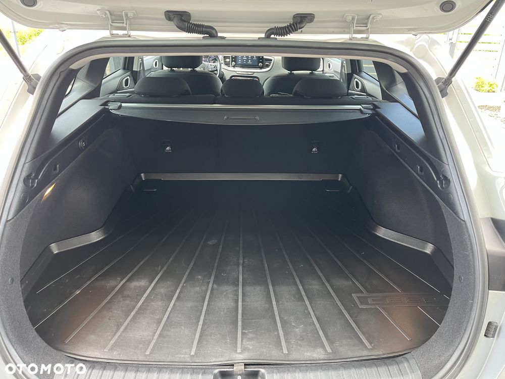 Kia Ceed 1.5 T-GDI M - 9