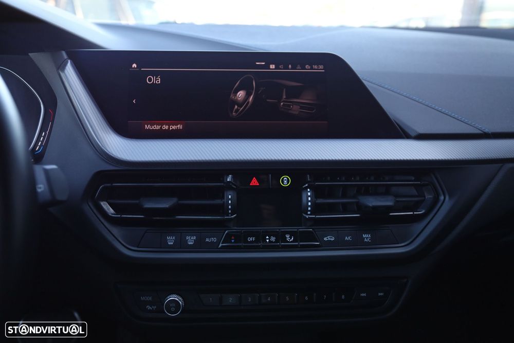 BMW 116 d Pack Desportivo M Auto - 10