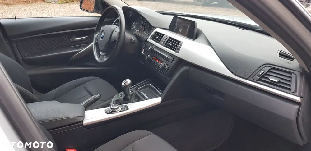 BMW Seria 3 316d Advantage - 15