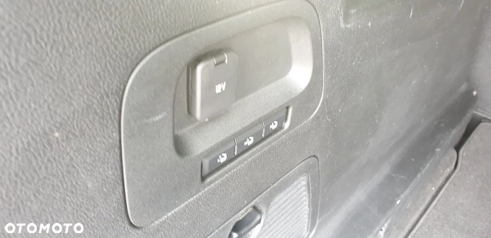 Ford S-Max - 7