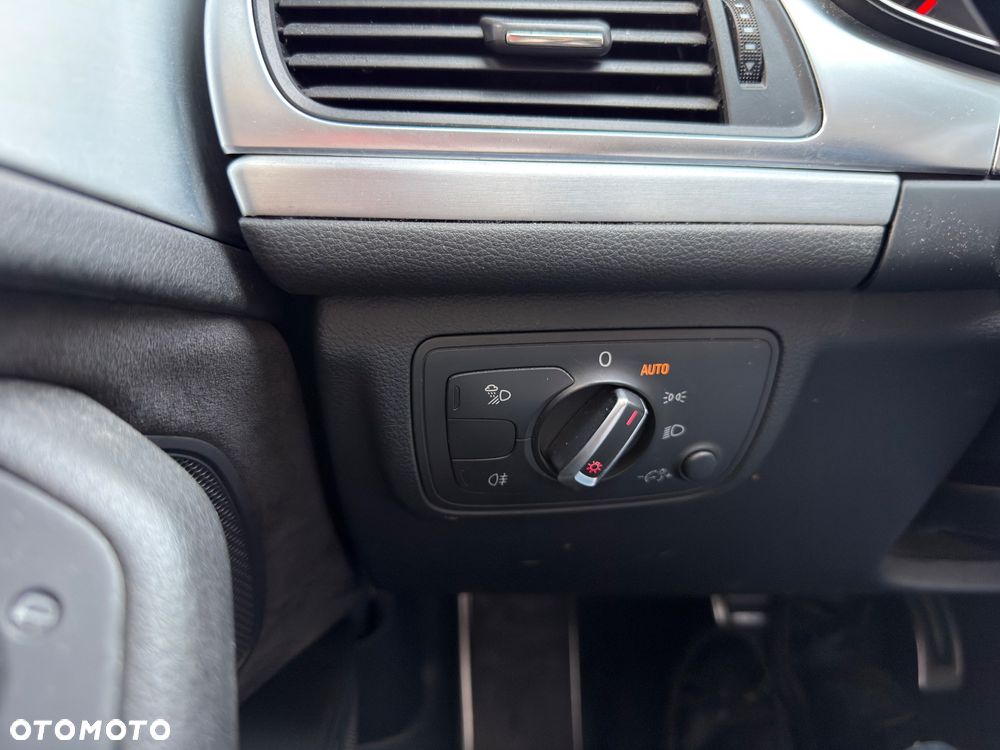 Audi A6 Avant 2.0 TDI quattro S tronic - 32