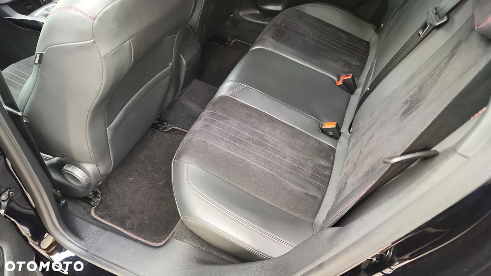 Peugeot 308 2016