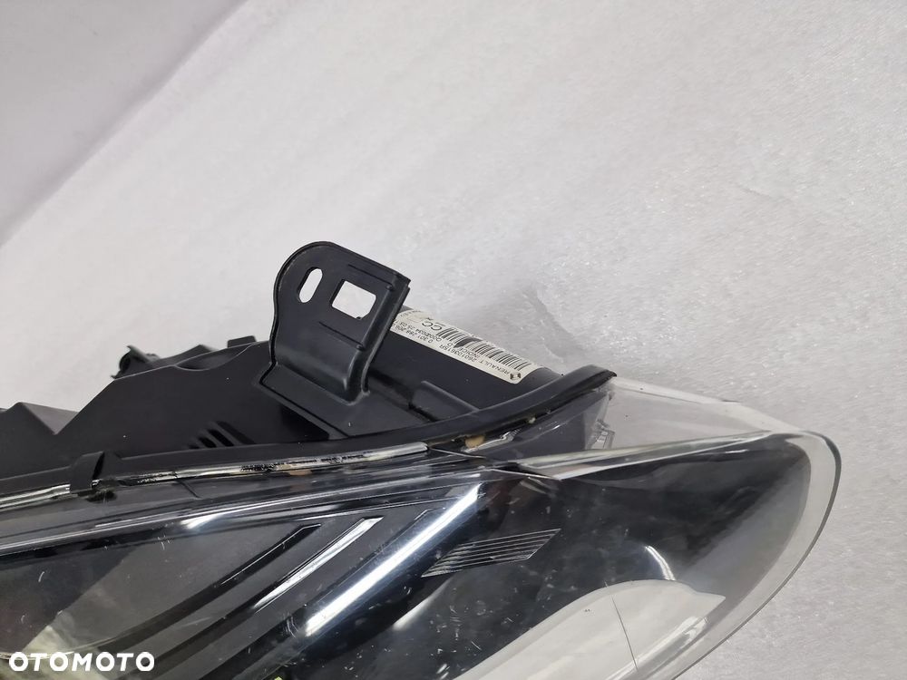 RENAULT MEGANE 3 III LIFT 13- PRAWA LAMPA PRZEDNIA PRZÓD , NR 260103615R , NR AUKCJI LA115 - 9
