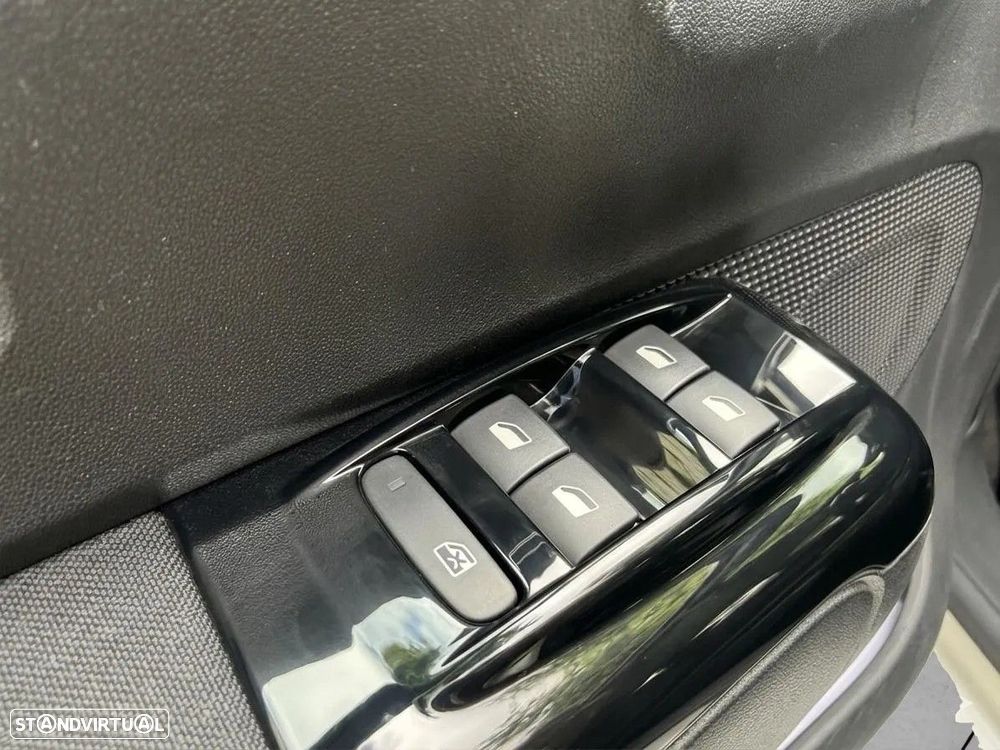 Citroën C3 1.2 PureTech Feel - 12