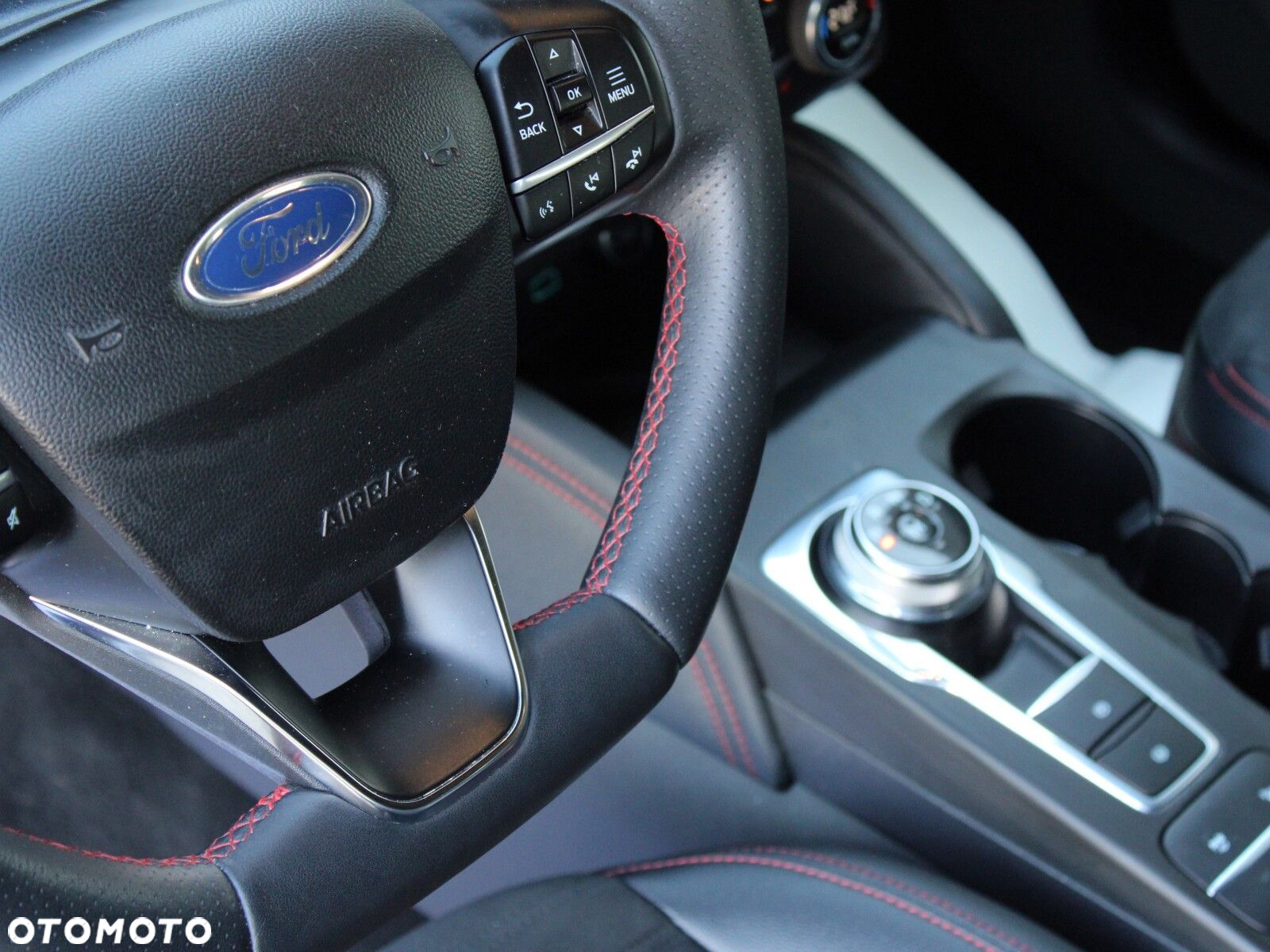 Ford Kuga 2.0 EcoBlue AWD ST-Line X - 33