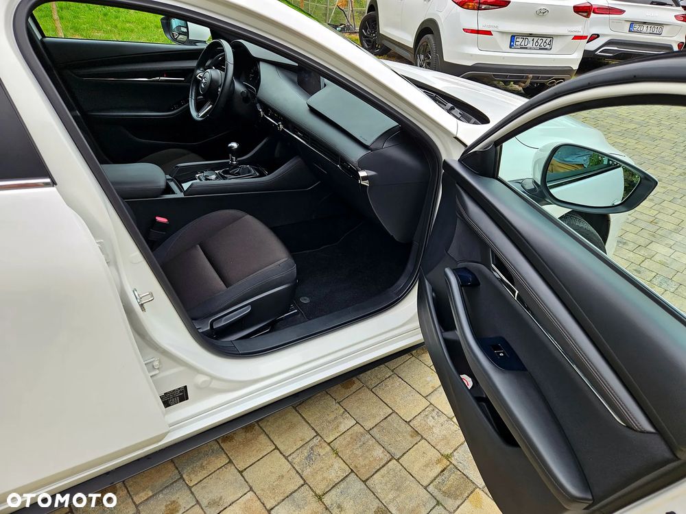 Mazda 3 e-SKYACTIV-G 122 M HYBRID HOMURA - 22