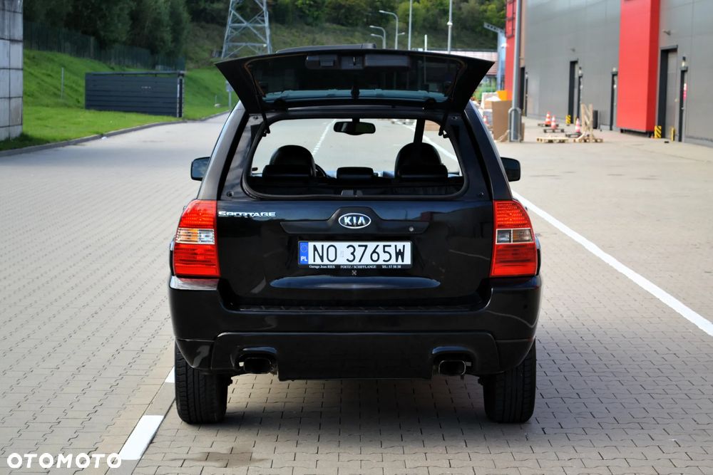 Kia Sportage 2.0 CRDi Freedom - 28